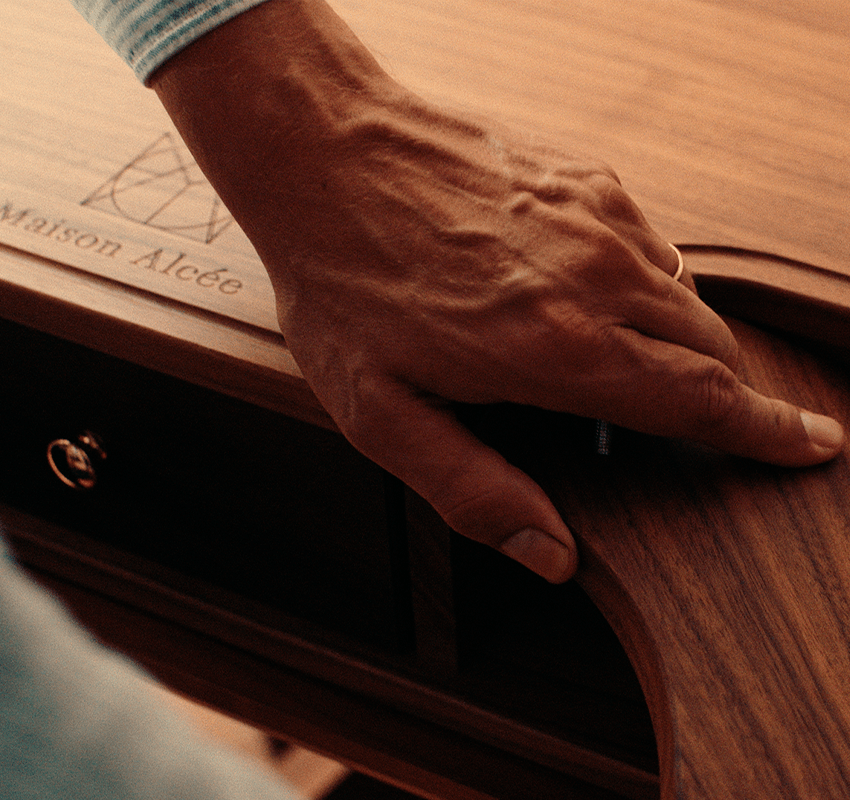 Maison Alcée&apos;s watchmaking workbench